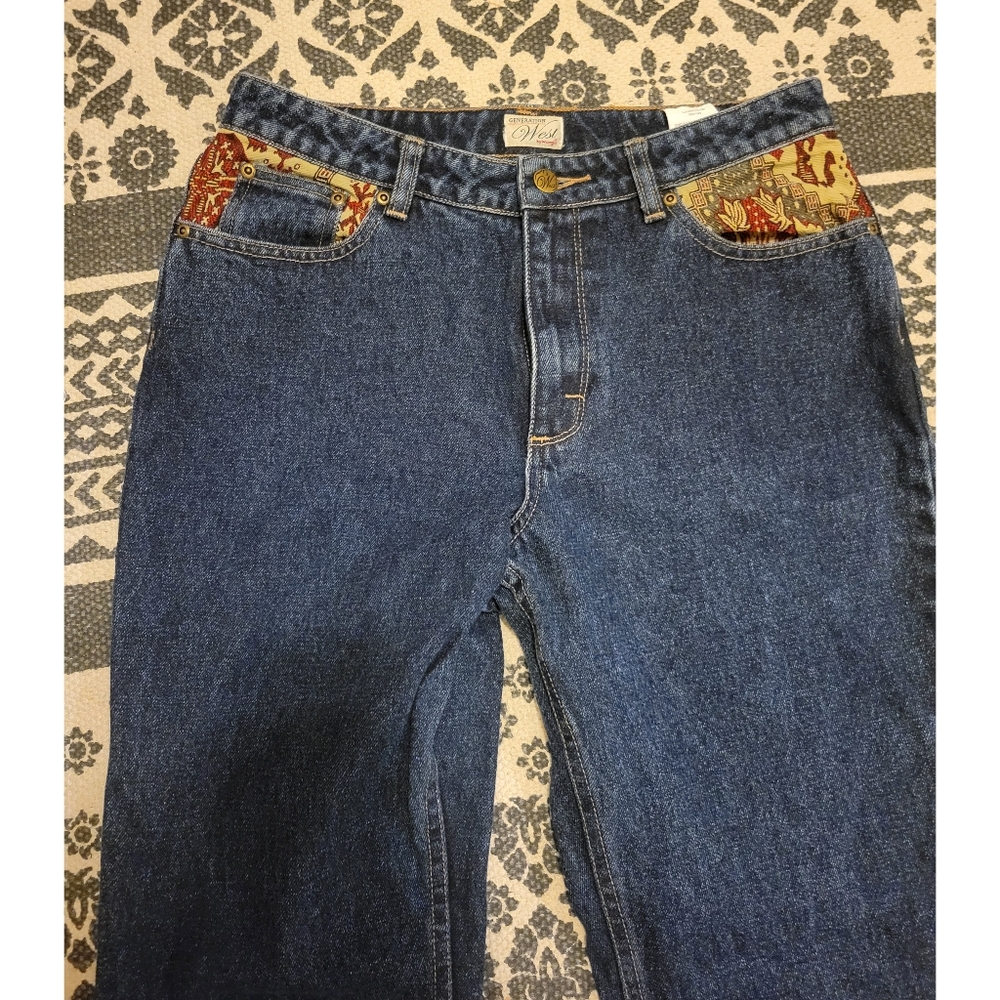 VNT Wrangler Blue Denim Jeans with Patterned Accents Size 8x34